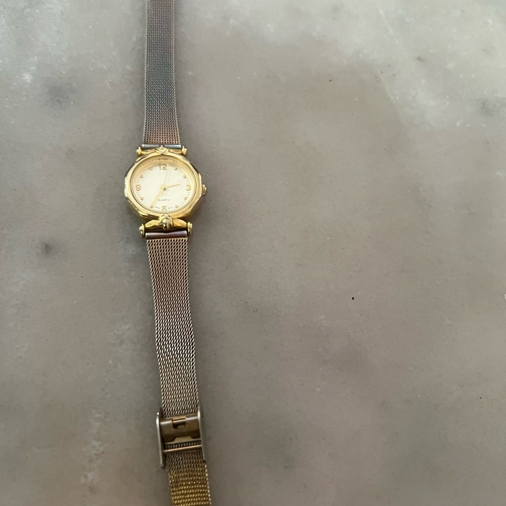 Gold Mesh Strap Watch Quartz